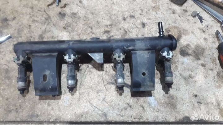 Топливная рампа форсунка ситроен с4+