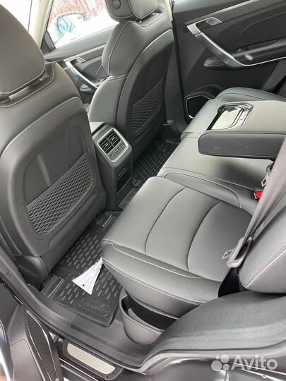 Прокат Geely Atlas Pro 2024г