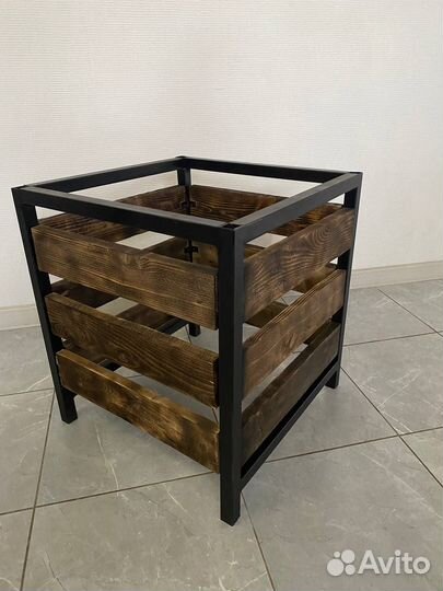 Мусорный контейнер/бак