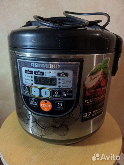 Мультиварка Redmond RMC-M211
