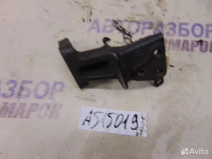 Кронштейн двигателя правый для Toyota Carina E 19