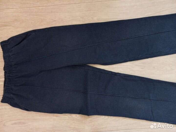 Брюки в школу на мальчика 158-164 см на резинке