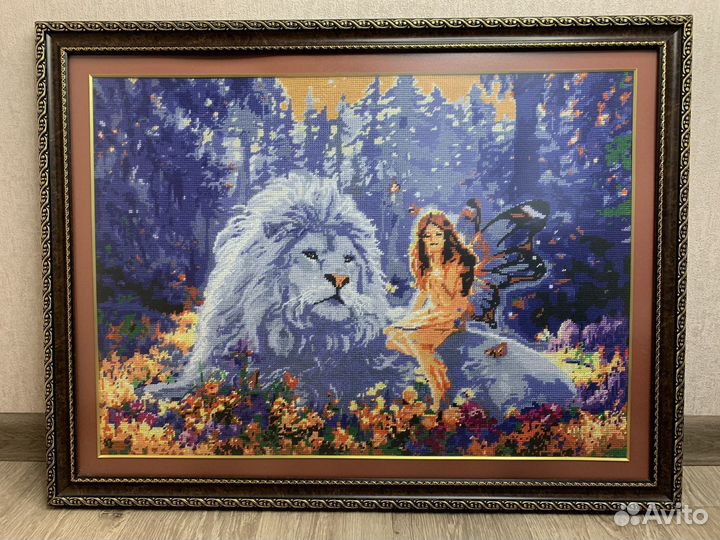 Картина вышитая крестом ручная работа