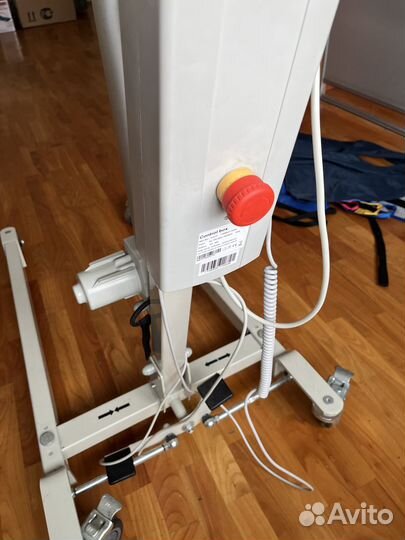 Подъемник для инвалидов с электроприводом