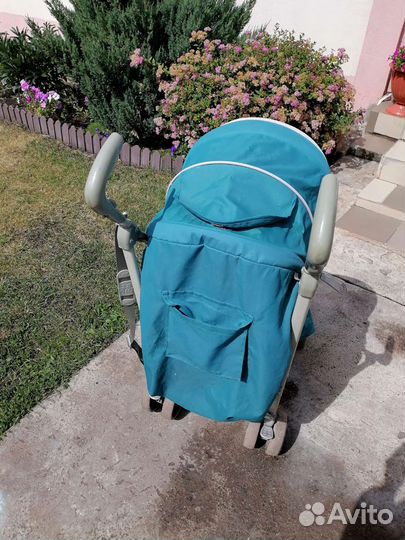 Прогулочная коляска трость