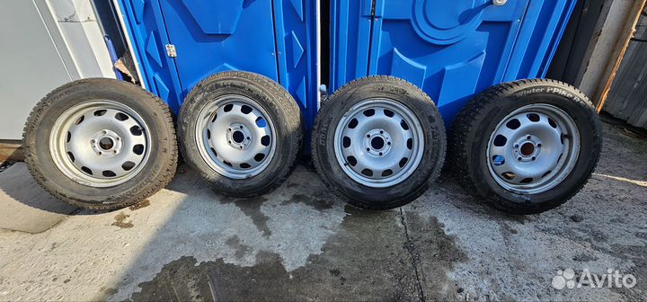 R16 Hankook Winter I'Pike RS2 W429 215/65, PCD 5x114.3 DIA 66.1