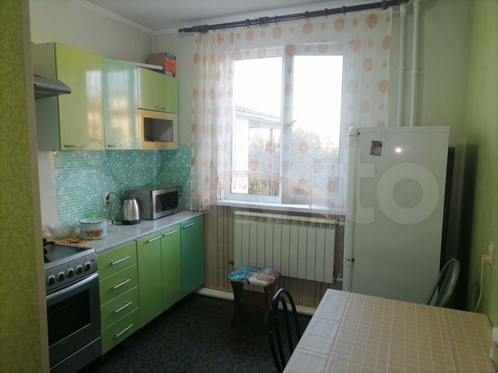 2-к. квартира, 48 м², 1/3 эт.