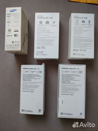 Пустые коробки от телефонов Samsung Galaxy