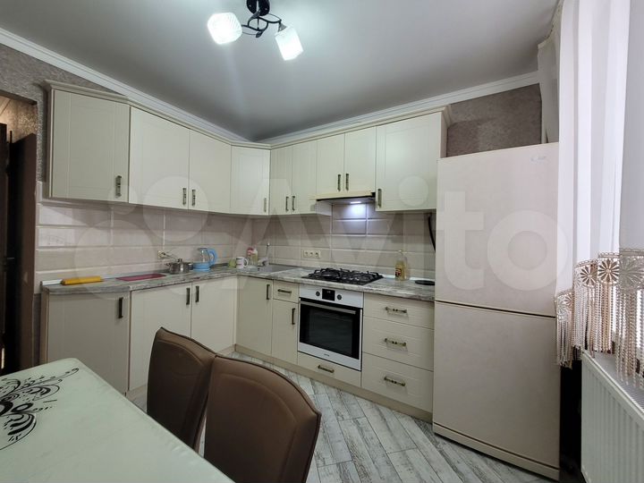 2-к. квартира, 54 м², 6/9 эт.