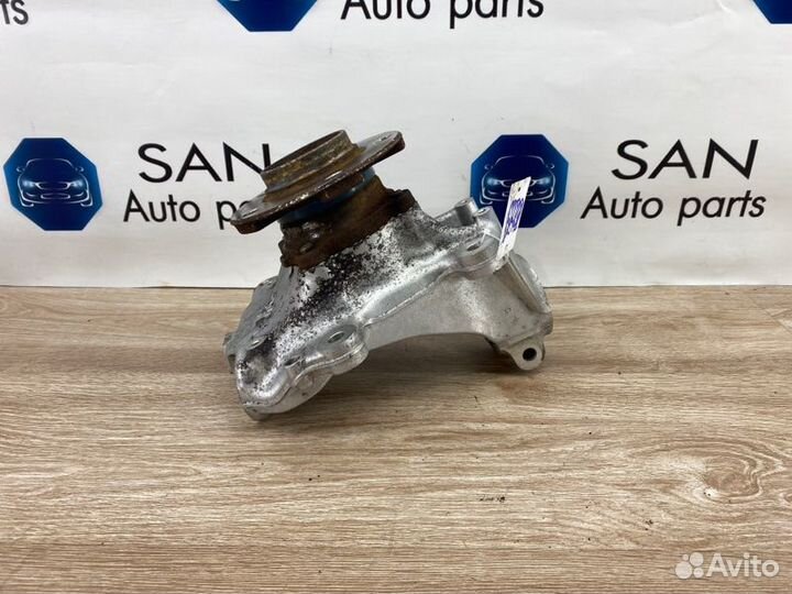 Кулак поворотный передний левый Bmw 3 F30 N47D20