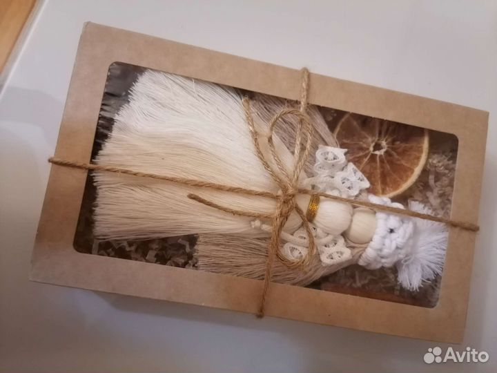 Зимний ангел-кукла на подставке