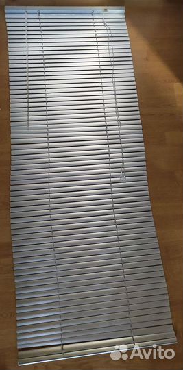 Жалюзи горизонт. алюм. серые бу 60смх155см IKEA