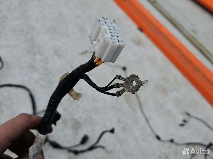 Проводка крышки багажника KIA RIO 3 хэтчбэк