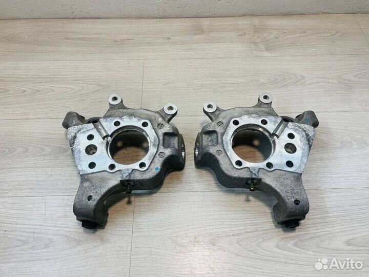 Кулаки задние пара Nissan Murano Z51