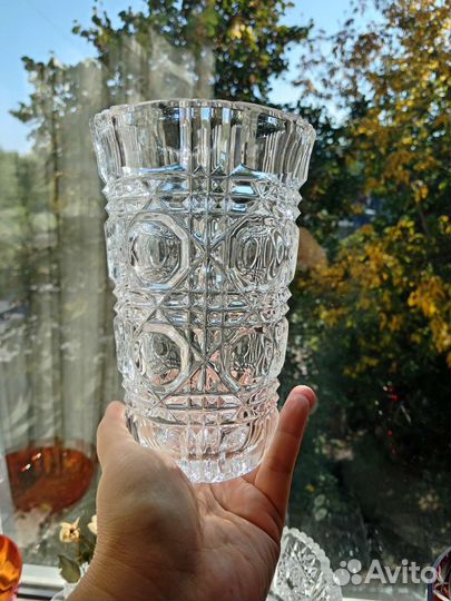 Хрустальная ваза корзинка
