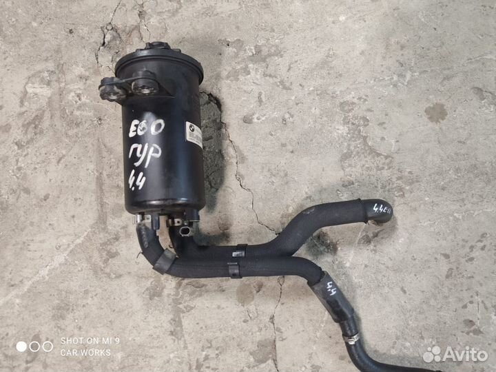 Бачок гур BMW