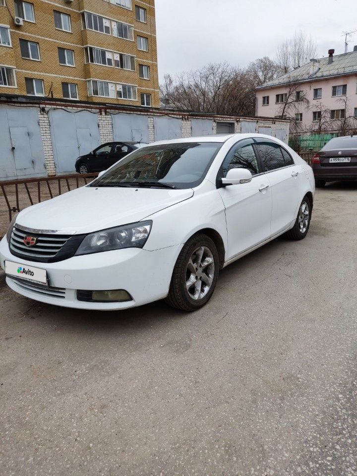 Geely Emgrand EC7: фото владельца