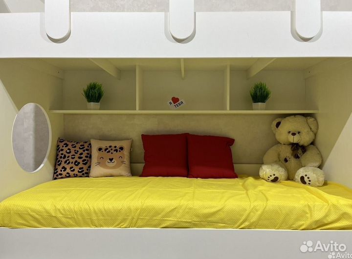 Двухъярусная кровать детская