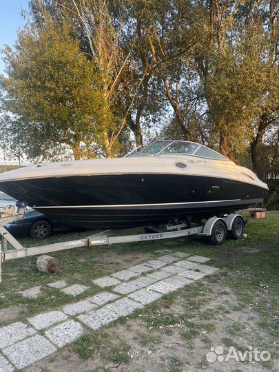 Катер Sea Ray 270 sundeck