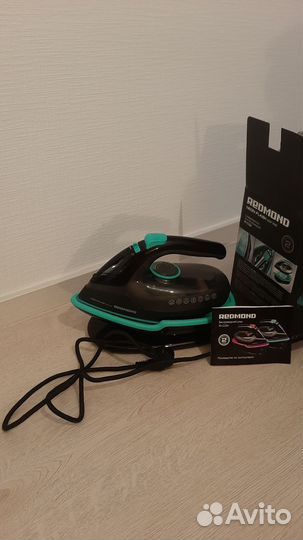 Утюг беспроводной Redmond neon flash series