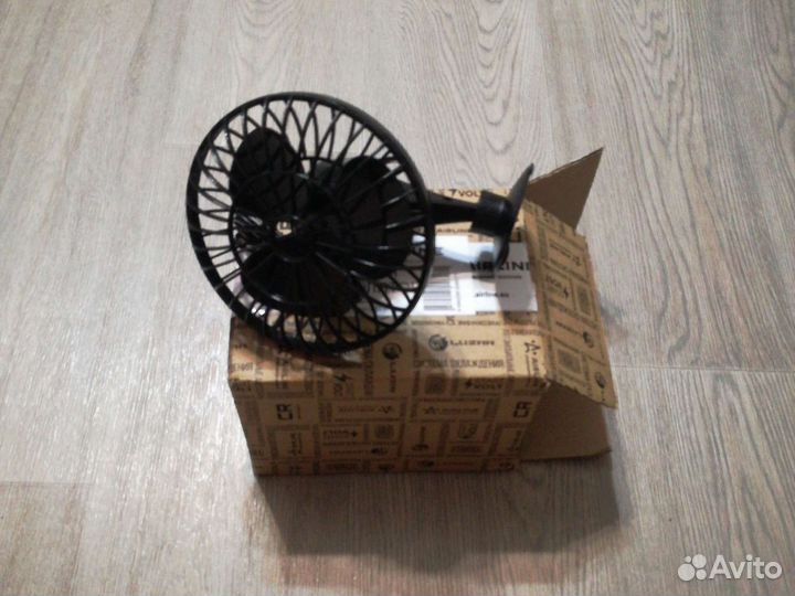 Вентилятор автомобильный 12 в