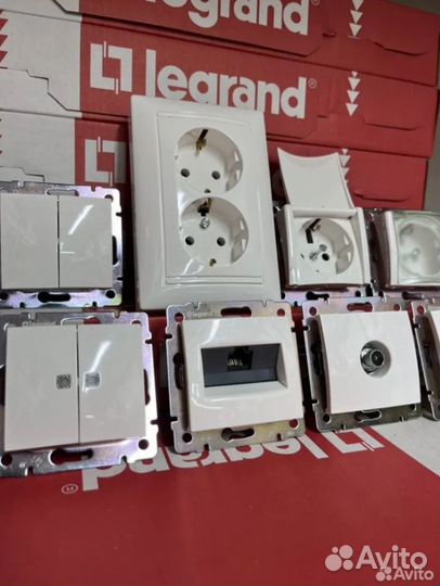 Розетки легранд валена legrand valena белый