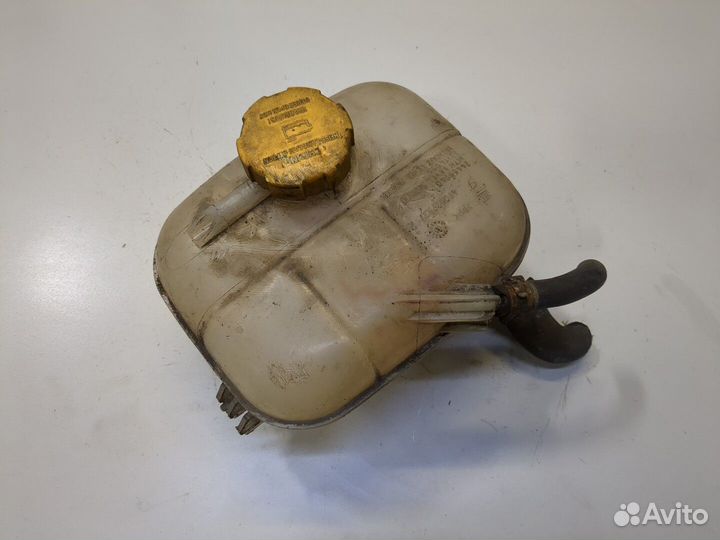 Бачок расширительный Opel Insignia, 2010