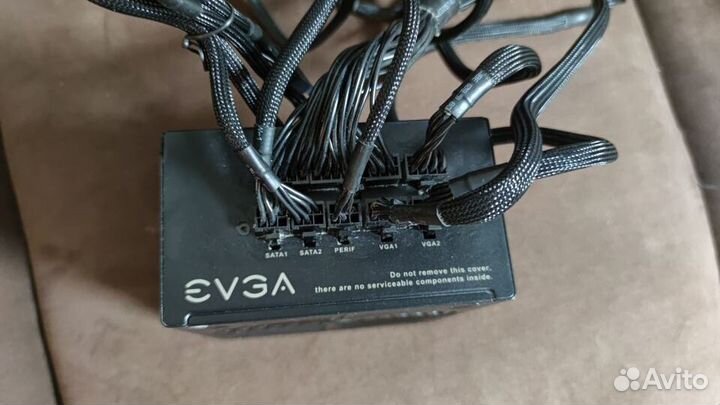 Блок питания evga 650w (полностью модульный)