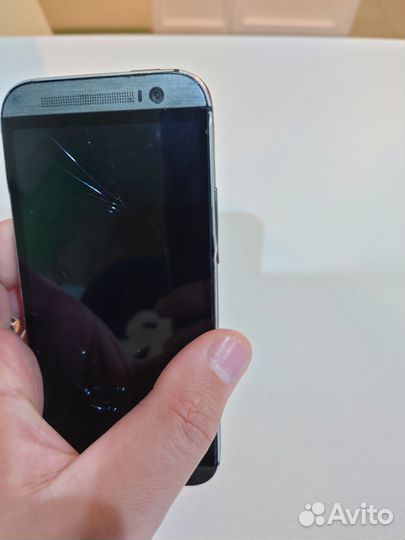 HTC One M8 Dual Sim, 2/16 ГБ