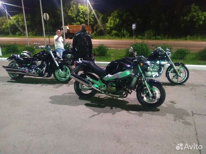 Honda x11 (cb1100sfy)
