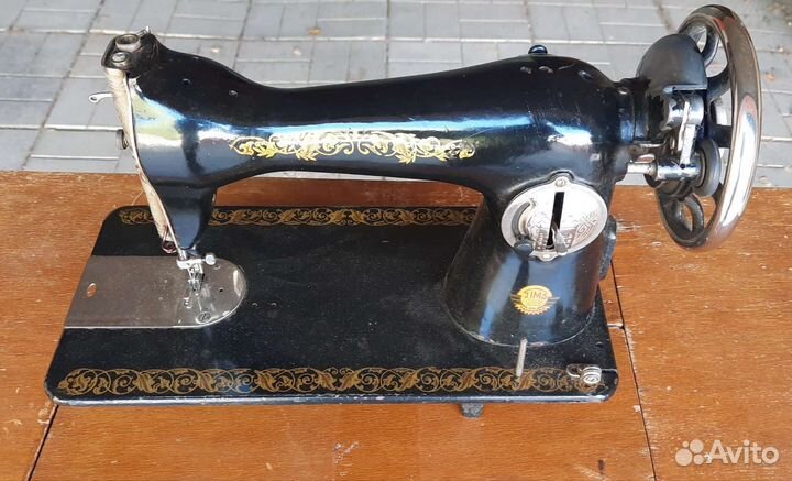 Швейная машинка пмз им. Калинина