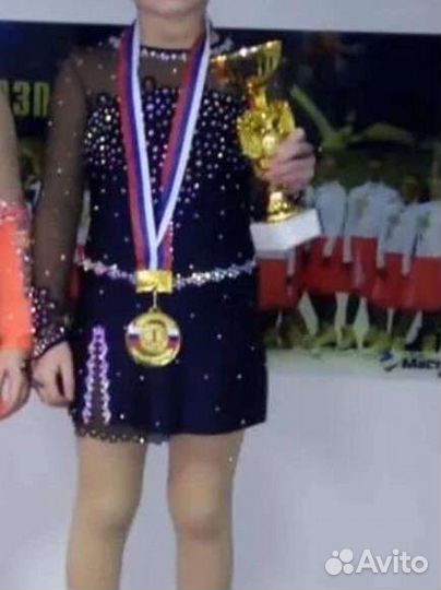 Платье для выступлений фигурное катание