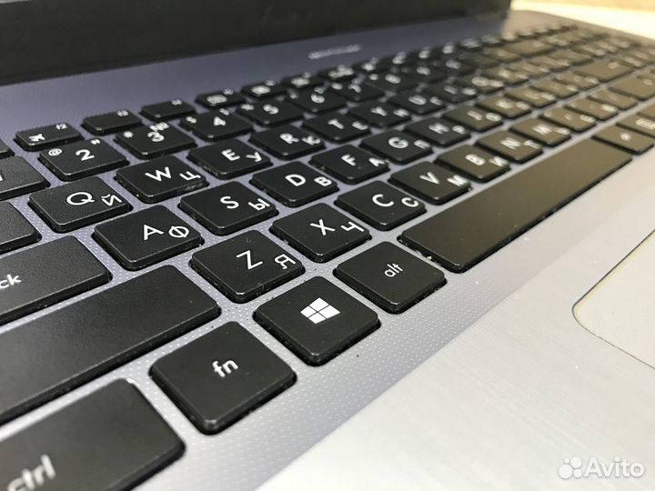 Ноутбук Asus