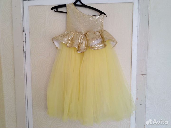 Платье для девочки от 4 до 6лет