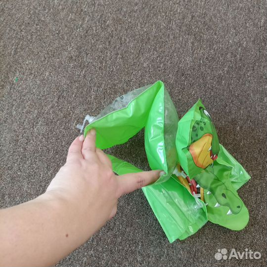 Нарукавники для плавания