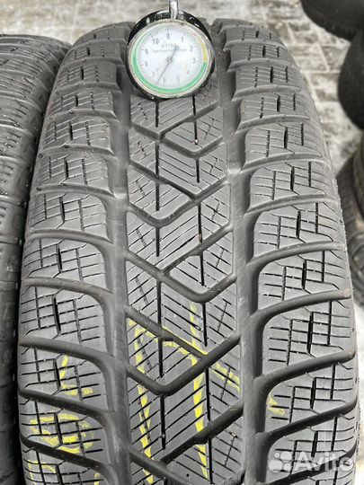 Pirelli Scorpion Winter 215/60 R17