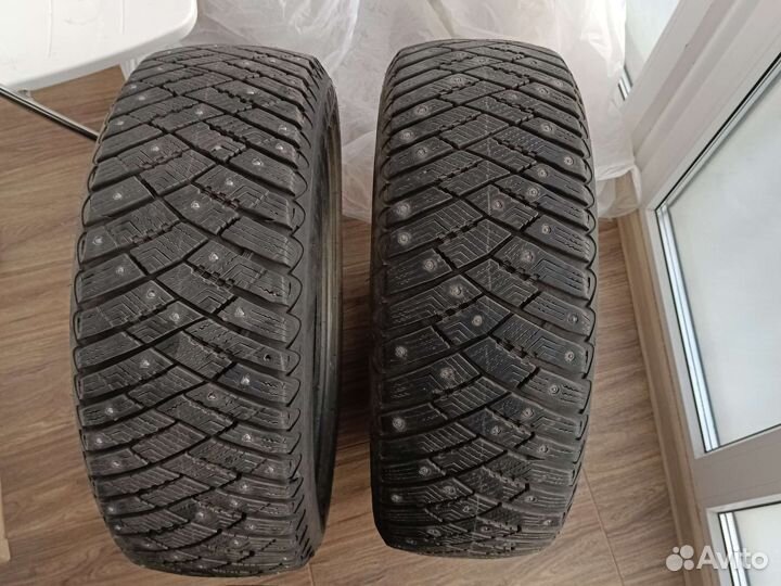 Goodyear Ultragrip Ice Arctic 205/55 R16 94M