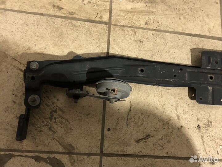 Передняя планка телевизора ниссан теана j32