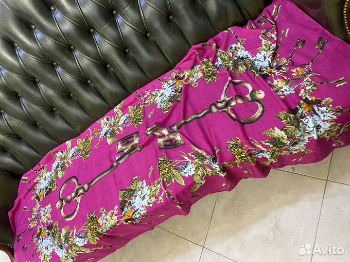 Палантин Dolce Gabbana широкий шарф. Шерсть