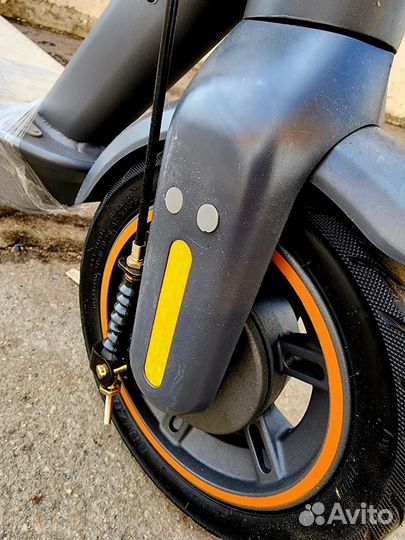 Электросамокат новый