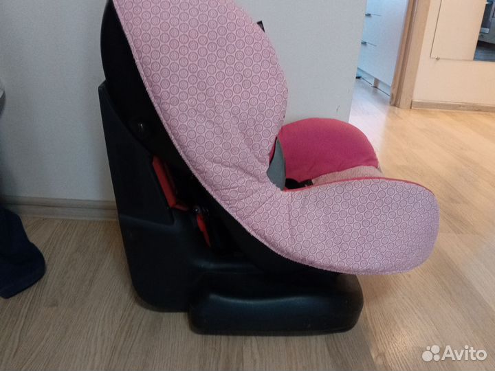Автомобильное кресло maxi cosi