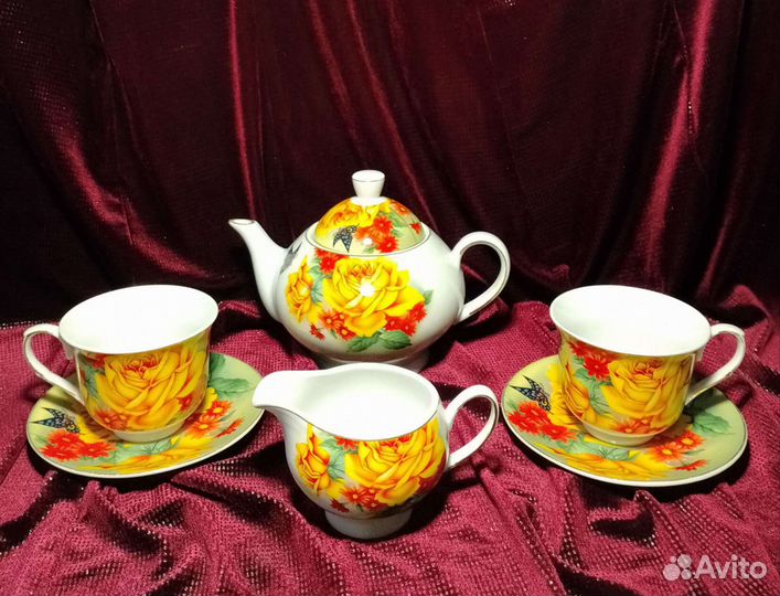 Чайный сервиз и кофейная пара