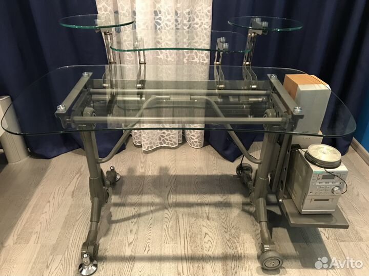 Стол письменный