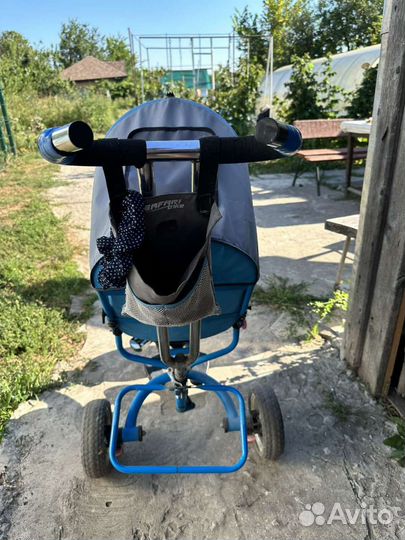 Трехколесный велосипед