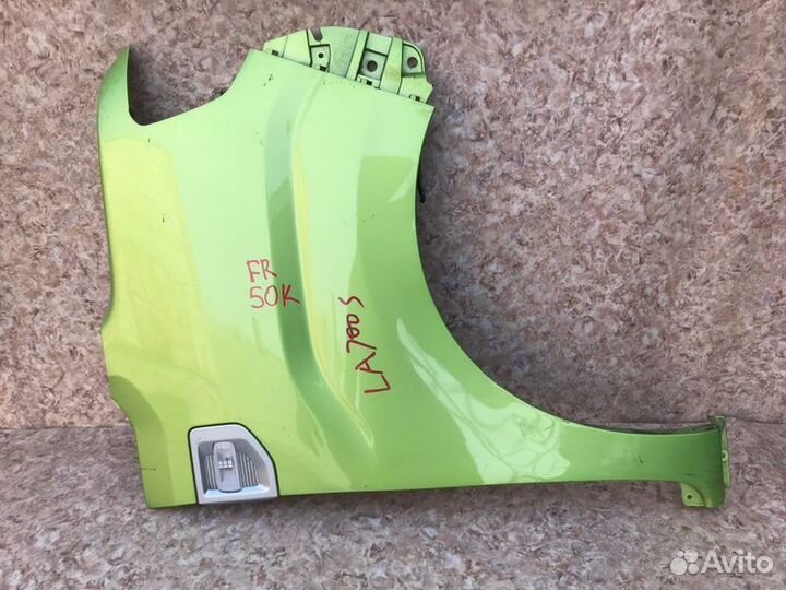 Крыло прав. перед. daihatsu wake