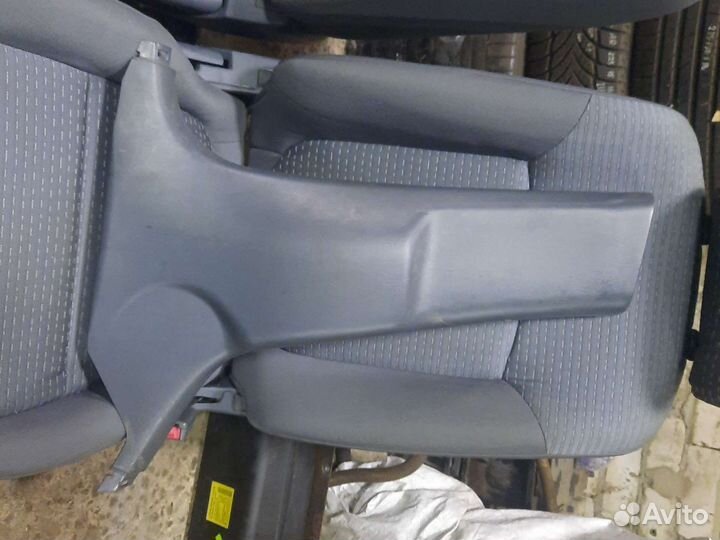 Накладка средней стойки nissan almera classic