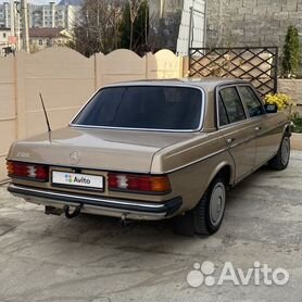 Mercedes-Benz W123 2.0 МТ, 1983, 400 000 км