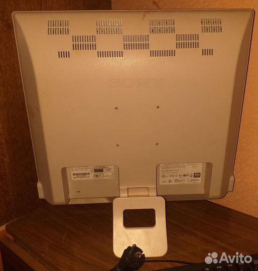 Монитор Sony SDM-E96D 19