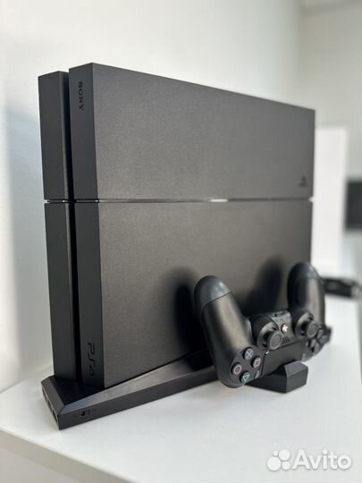 Sony Playstation 4 Fat + разные игры