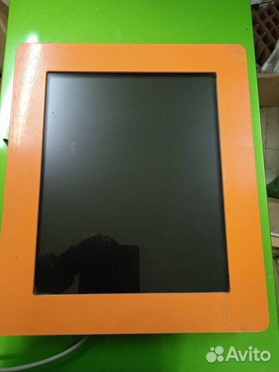 Монитор сенсорный терминала осмп